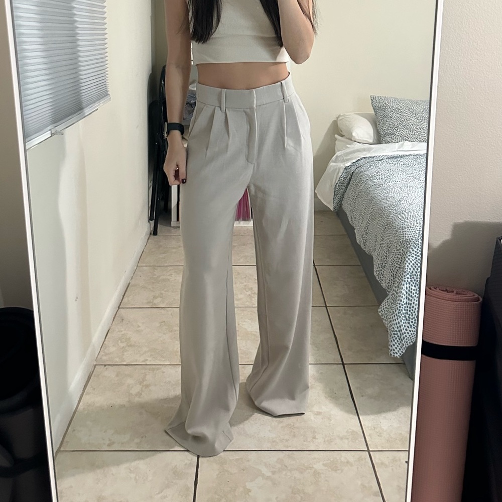 A&fitch tailored pants. Perfect for the office